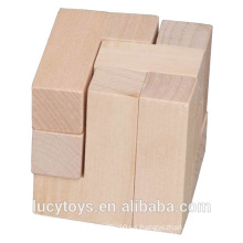 Cubo de rompecabezas de madera barata para entretenimiento estudiantil
